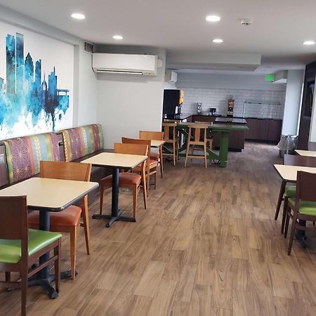 Hotel Wingate By Wyndham Dayton North Esterno foto